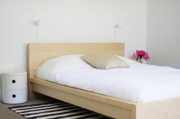 Кровати из дерева: разнообразие дизайнов