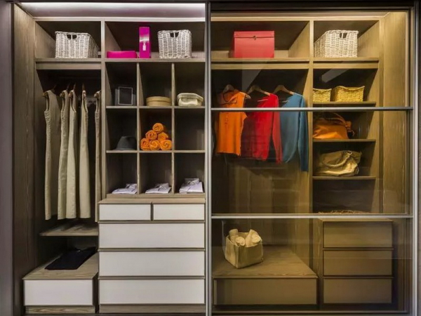 Как организовать внутреннее пространство в шкафу-купе
