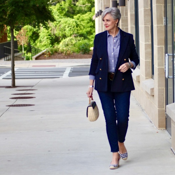Как одеваться женщинам после 50, чтобы не выглядеть еще старше